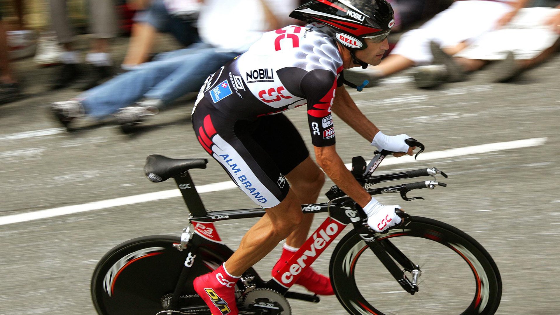 开云体育官方网站登陆-球场故事：一线工作人员眼中的NBA盛事，nba各种经典合集在一个球场